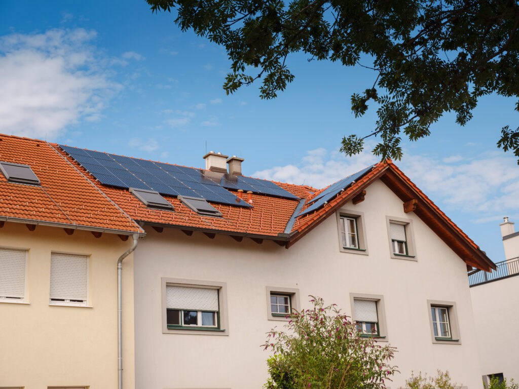 photovoltaik paderborn, mieterstrom, solaranlage paderborn - Ihr Partner für Elektrik und Photovoltaik